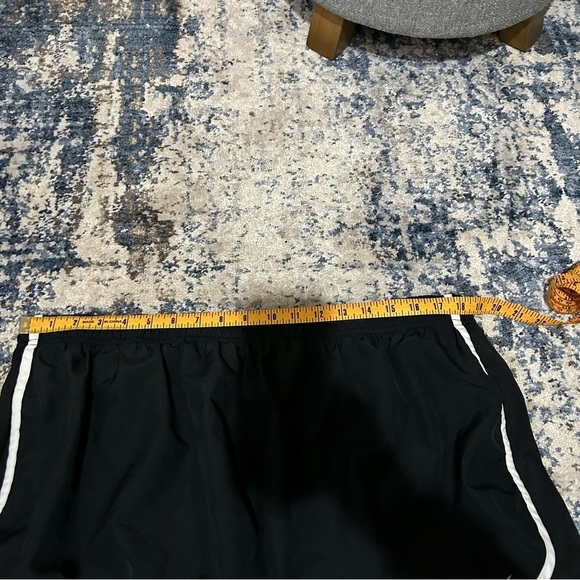 Nike Dri-Fit Black & White Athletic Shorts Size 3X - Picture 5 of 7